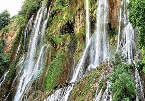 آبشار زیبای «سزار» در پایتخت طبیعت ایران + فیلم