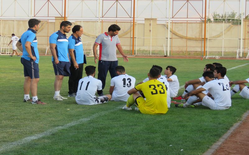 جدال مس برای پیروزی در دومین بازی فصل جاری