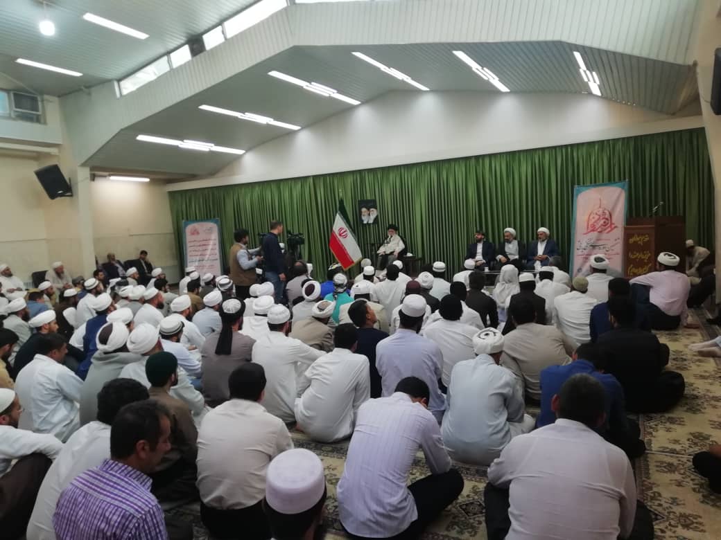 وحدت شیعه و سنی نیاز مهم در شرایط امروز است