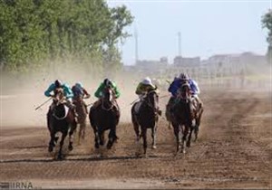 کورس اسب دوانی بندرترکمن در ایستگاه ششم