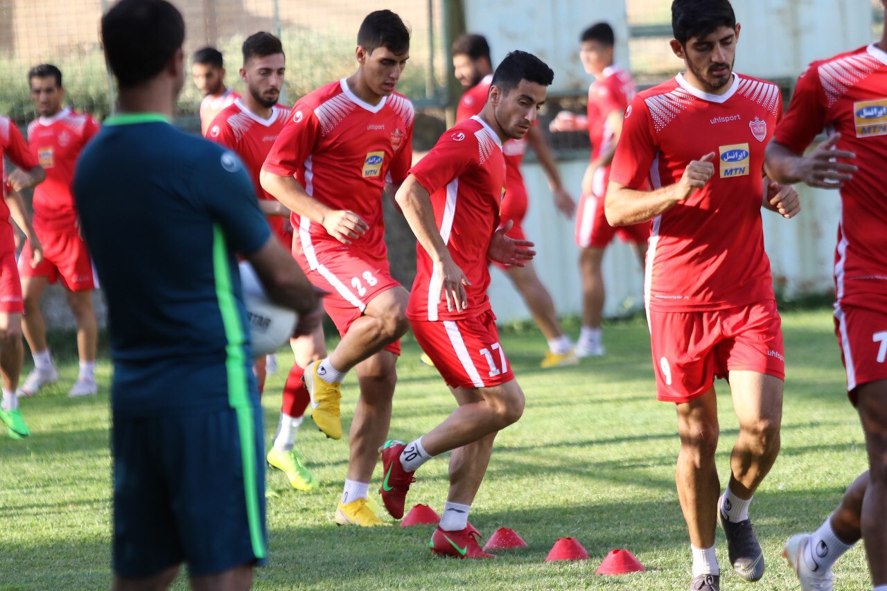 کالدرون با ۱۹ بازیکن به اردو رفت
