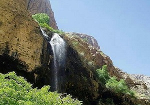 آبشار دو طبقه روستای «نشق» در میانه + فیلم