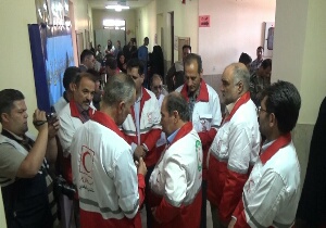 حضور کاروان نذر آب در روستای درح سربیشه