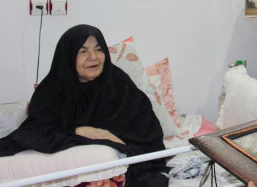 تشییع پیکر مادر شهیدان مظاهری در قورچی باشی خمین