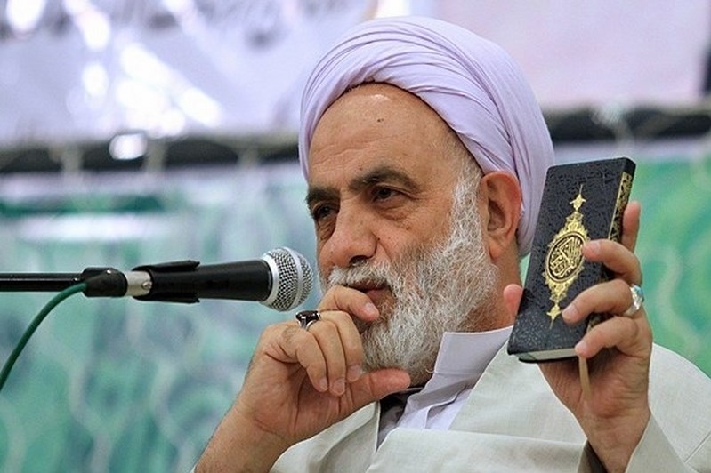 در ازدواج جوانان عجله کنید / ایمان داشته باشید که خداوند روزی رسان است