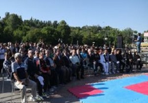 همایش پیاده روی خانوادگی در تبریز