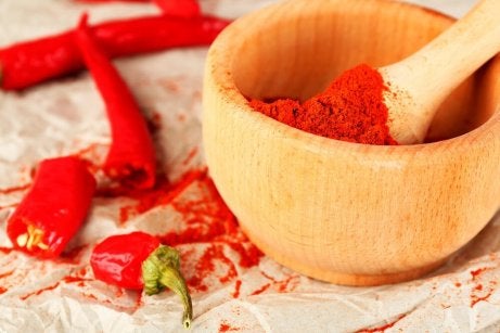 چاشنی&zwnj;های خوش عطر و طعمی که وزنتان را کم می&zwnj;کند + لیست ادویه&zwnj;های چربی سوز