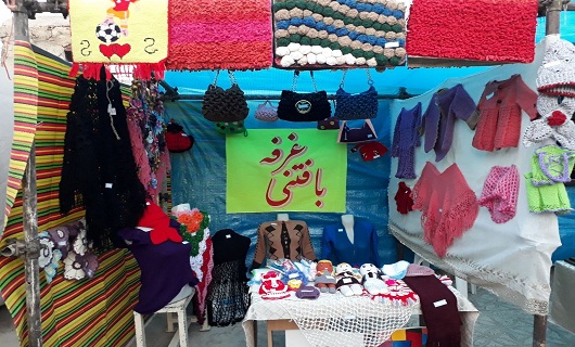 نخستین نمایشگاه دستاورد&zwnj;های زنان روستای بیان نهاوند برگزار شد