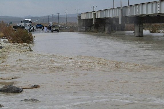 مسدود شدن ۷راه ارتباطی در جنوب سیستان وبلوچستان / امدادرسانی به افراد حادثه دیده ادامه دارد