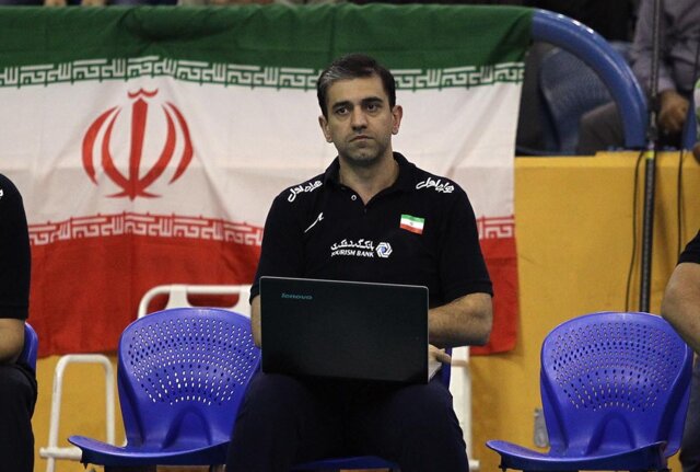 دبیر فدراسیون والیبال: بحرین بنا بر دلایل سیاسی نگذاشت بازی&zwnj;های والیبال پخش شود/ از فدراسیون جهانی این موضوع را پیگیری خواهیم کرد/ صداوسیما برای پخش تلاش زیادی کرد