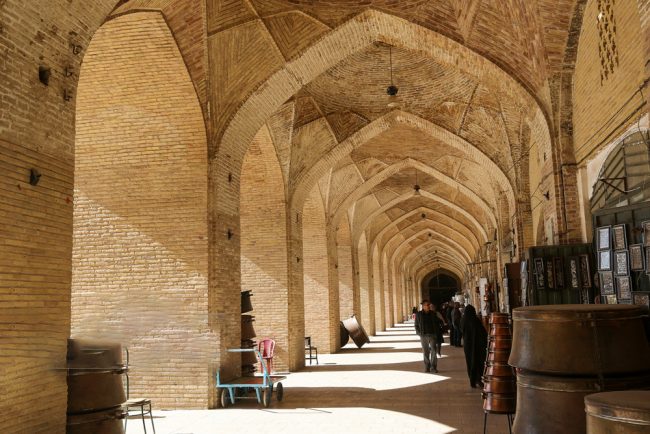 وجود ۳۰ کتیبه ارزشمند در بازار کرمان