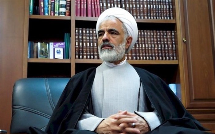 انگلیسی‌ها و آمریکایی‌ها به دنبال منافع خودشان هستند/ ایران حافظ صلح و ثبات منطقه است
