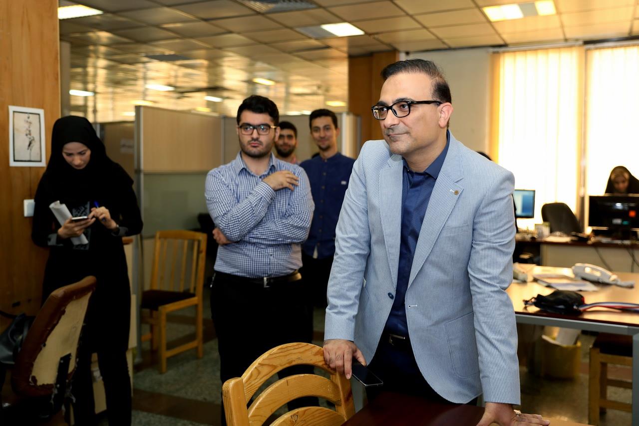 بازدید رئیس مرکز روابط عمومی و اطلاع&zwnj;رسانی وزارت ارتباطات از باشگاه خبرنگاران جوان