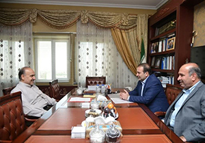 چمن ورزشگاه پارس شیراز تعویض می شود