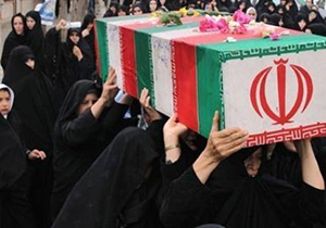 تشییع پیکر مادر ۲ شهید در فسا