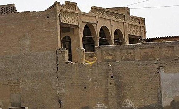 بنا&zwnj;های تاریخی اهواز در خطر نابودی قرار گرفت/ ساخت و ساز در حریم رود کارون