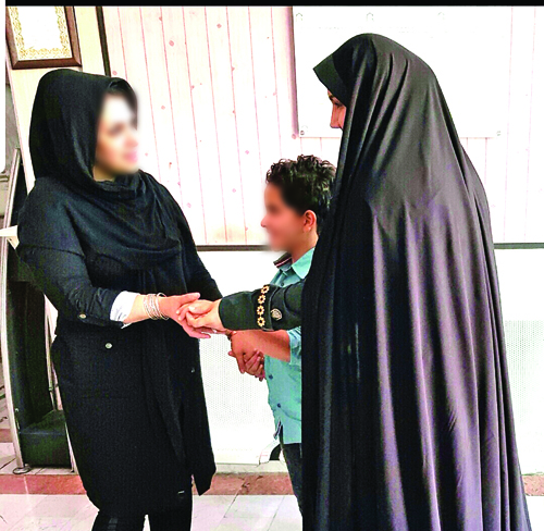 گفت&zwnj;وگو با مادر و پسری که بعد از ۷ سال به هم رسیدند