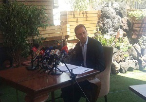 پلیس امنیت در نشست خبری معاون سابق استقلال