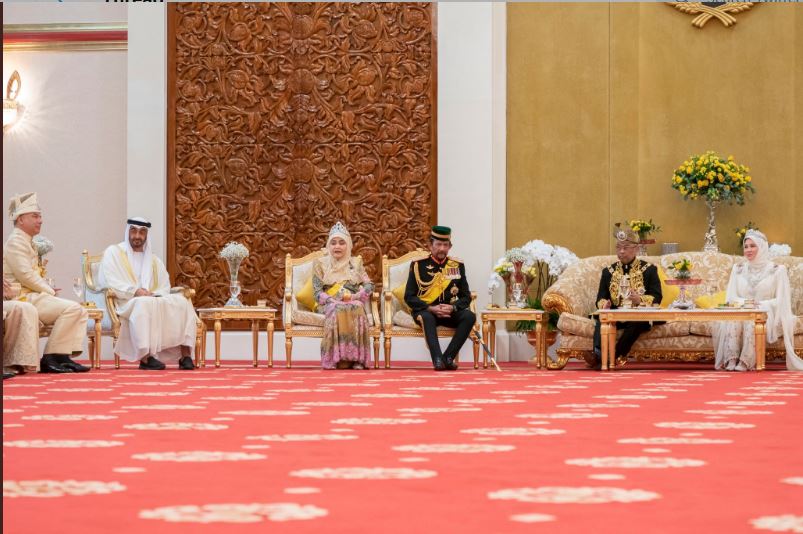 پادشاه جدید مالزی تاجگذاری کرد+تصاویر