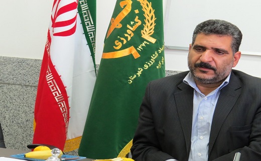 استقبال چشمگیر کشاورزان یزدی از اجرای طرح نوین آبیاری /استان یزد نخستین تولیدکننده محصولات گلخانه&zwnj;ای در کشور