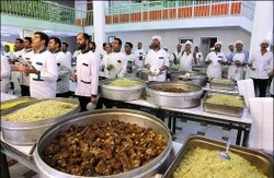 ارتقای کیفی غذای میهمانسرای حضرت در راستای تکریم زائر است