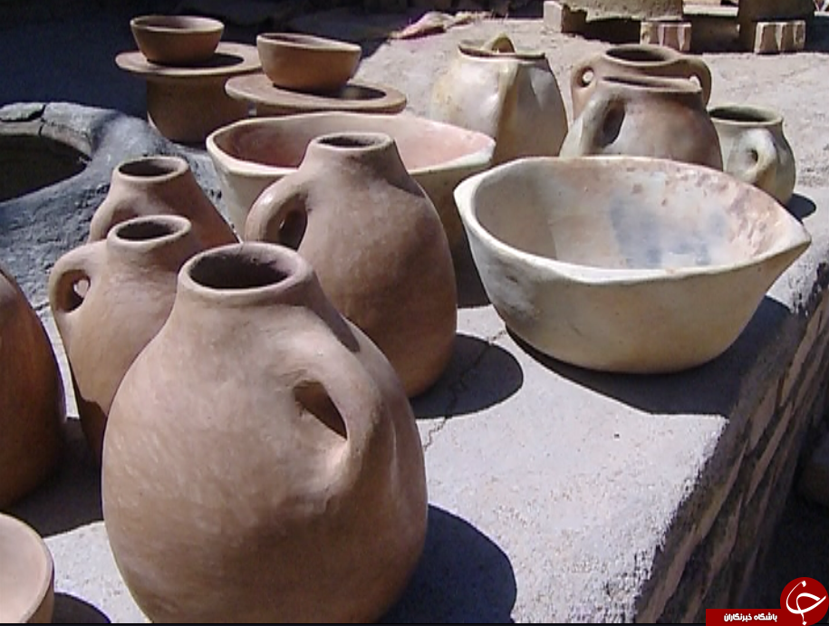 هنری به قدمت تاریخ/ بانوان&nbsp; روستای گلابر خالق تنورهای هستند که مشتریان خاص از سراسر کشور دارند