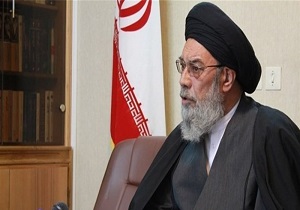 قرآن مهم‌ترین و تنها چیزی است که هم مقدمه و هم بعد از آن دارای ارزش است