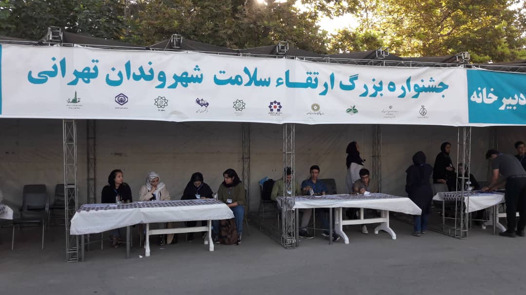 جنیدی/ ۳۰ متخصص شهروندان تهرانی را رایگان ویزیت می&zwnj;کنند/ انجام ویزیت رایگان امری خدا پسندانه/ ادای نذر با رنگ و بوی خدمت رایگان و صادقانه