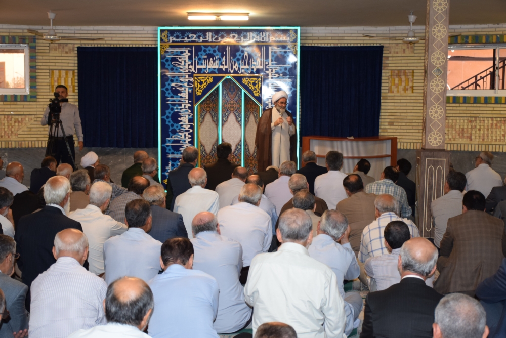 تمام قدرت‌های استکباری در برابر نظام اسلامی ذلیل شده‌اند