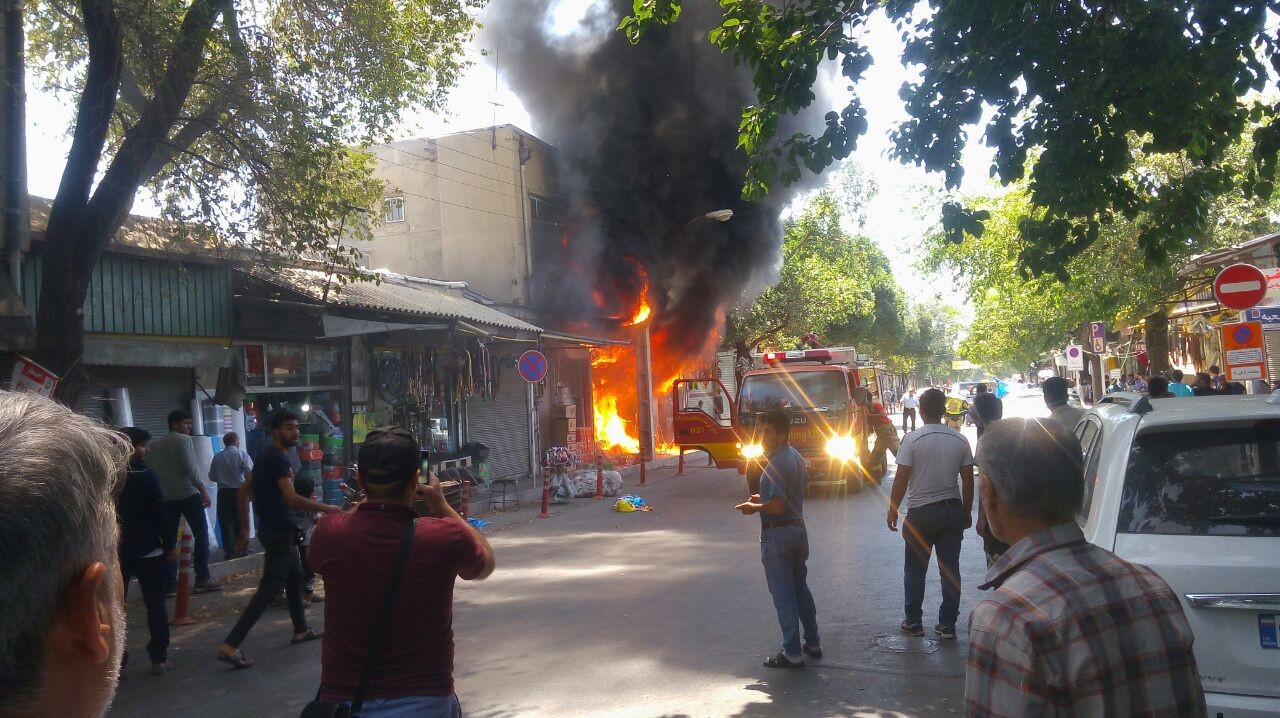 کشته شدن یک نفر در آتش سوزی + تصاویر