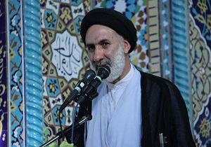 مسئولان باید عملکرد خود را با ارزش‌های اسلامی قیاس کنند