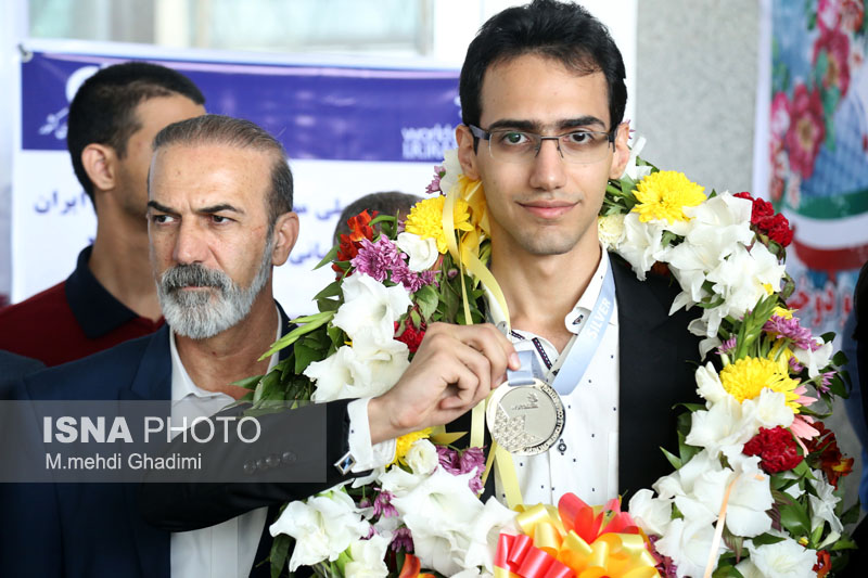 استقبال از مدال آور مسابقات جهانی مهارت در بندرعباس