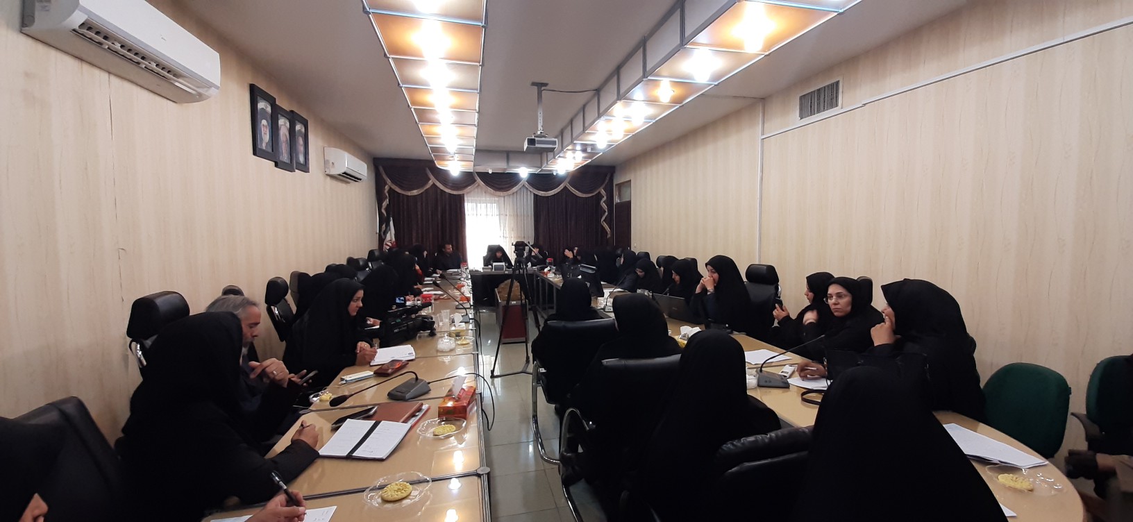 کتاب تلاش زنان کرمانی در دفاع مقدس گردآوری می شود