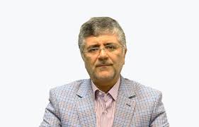 نصب پرچم عزا در سردر مغازه&zwnj;های منتهی به حرم رضوی