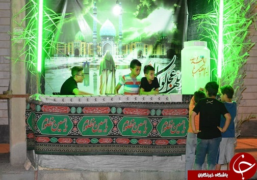 سیاه پوش کردن چهره ی شهر و تکایا در آبادان+تصاویر