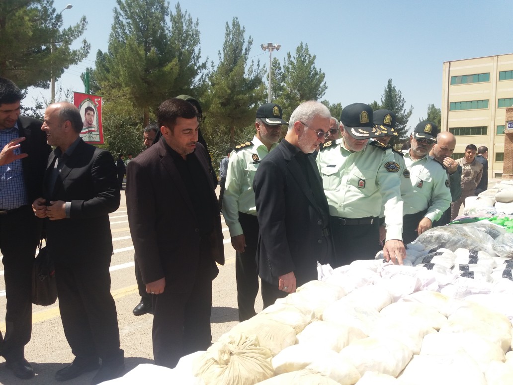 کشف ۴۰۰ تن انواع مواد مخدر در کشور/ اختصاص پهپاد برای شناسایی قاچاقچیان