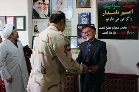 دیدار فرمانده مرزبانی خراسان رضوی با خانواده شهدا