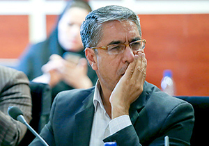 مقبره تاریخی آقانورالدین اراکی در خطر ریزش و تخریب قرار دارد