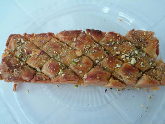 باقلوا یزدی را در منزل تهیه کنید! باقلوا یزدی را در منزل تهیه کنید!