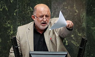 عصبانیت قاضی&zwnj;پور از نمایندگان مجلس/ آقای نماینده پشتت را به ناطق نکن پشتت را به دولت بکن! + فیلم
