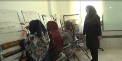 راه اندازی کارگاه قالیبافی توسط بانوی کارافرین مریوانی