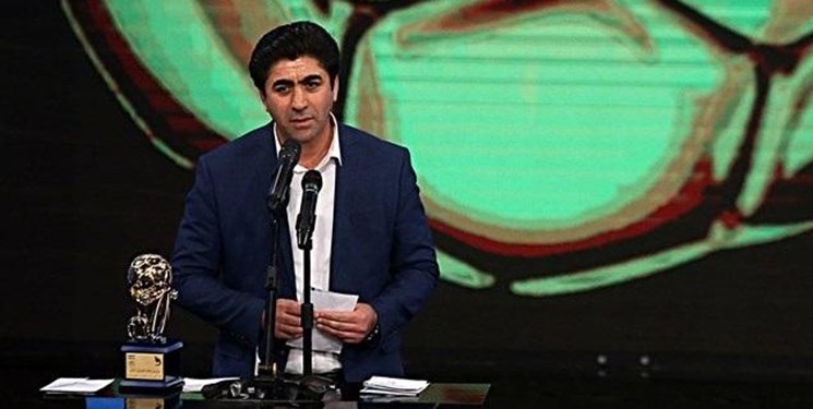 ممبینی: در برخی بازی‌های لیگ به صورت آزمایشی از VAR استفاده می‌کنیم/ زمان زیادی برای انتخاب داور دربی ۹۰ داریم