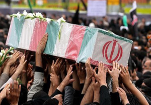 ورود پیکر مطهر شهید تازه تفحص شده دوران دفاع مقدس به فارس + تصاویر