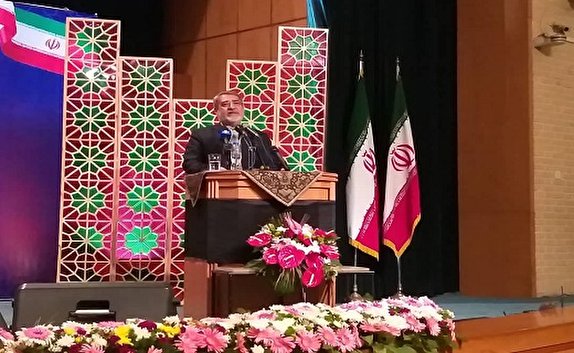 ۸۱ درصد استانداران از مجموعه وزارت کشور هستند
