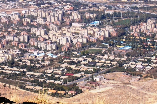 اما و اگر&zwnj;های پل ورودی شهرک ابوالفضل اراک