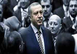 حزب عدالت و توسعه منتقدان اردوغان را اخراج می‌کند