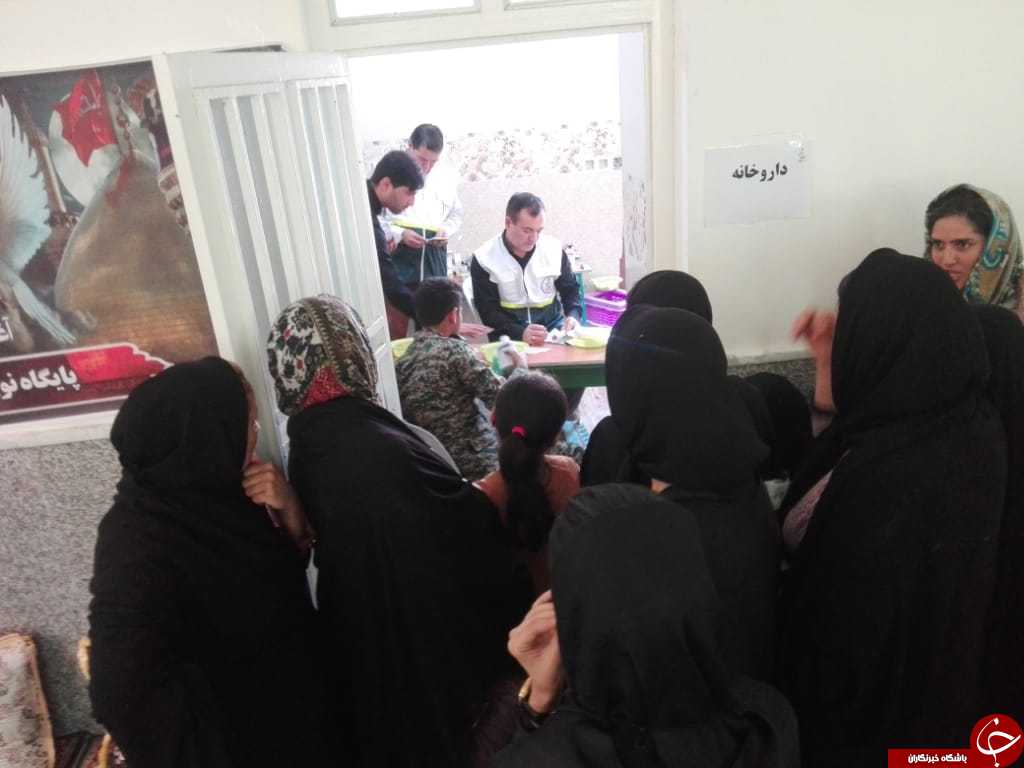درمانگاه صحرایی در روستای گلدشت شهرستان دشتستان برپا شد+عکس