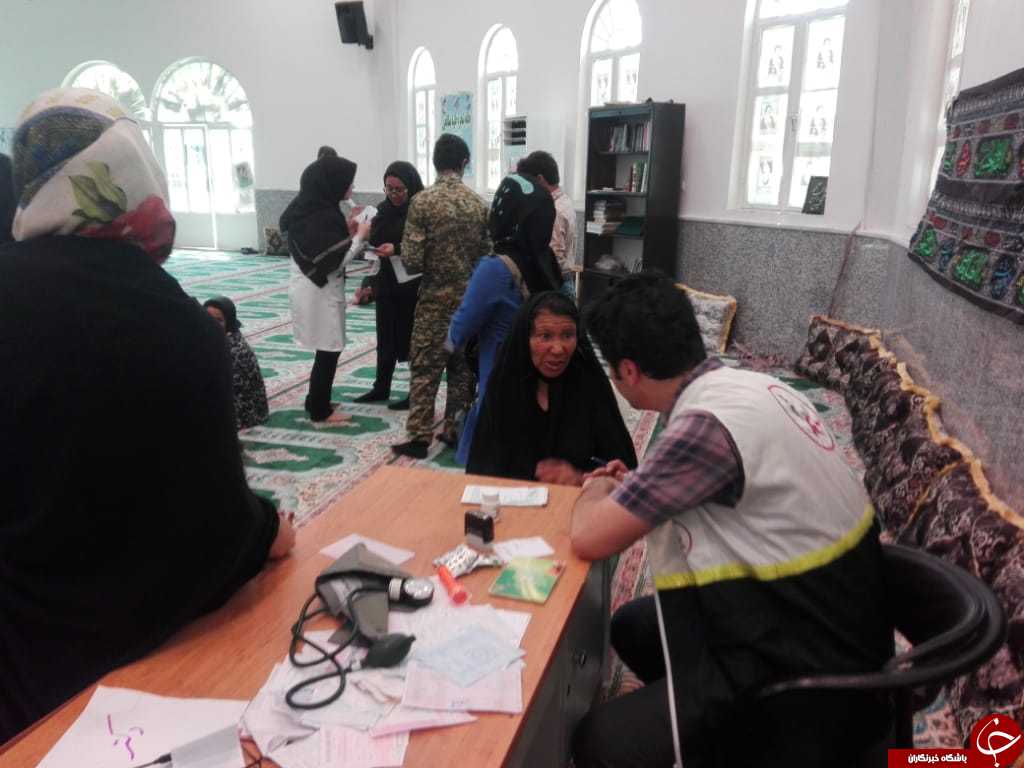 درمانگاه صحرایی در روستای گلدشت شهرستان دشتستان برپا شد+عکس