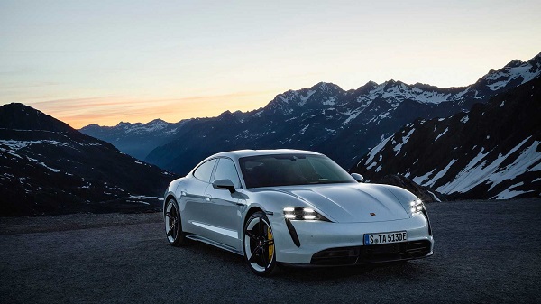 خودروی Porsche Taycan 2020، اتومبیل سوپرسدان تمام الکتریکی