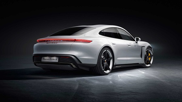 خودروی Porsche Taycan 2020، اتومبیل سوپرسدان تمام الکتریکی